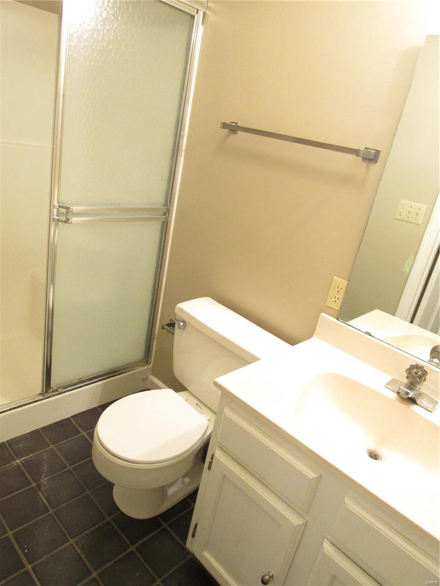 4424 Thatcher Road Alton, IL 62002 - Photo 28 of 30