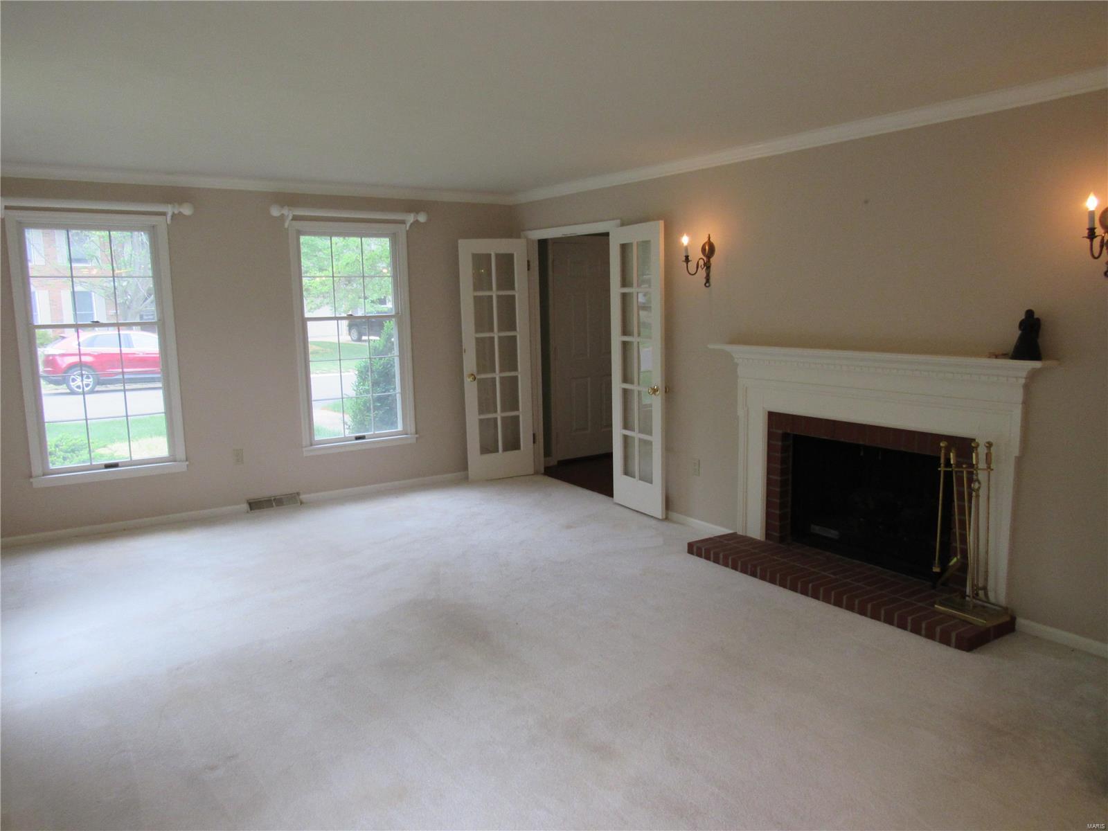 4424 Thatcher Road Alton, IL 62002 - Photo 5 of 30