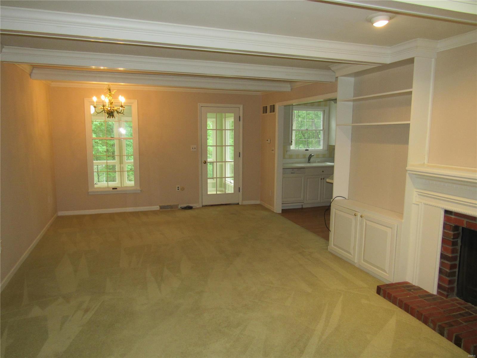 4424 Thatcher Road Alton, IL 62002 - Photo 10 of 30