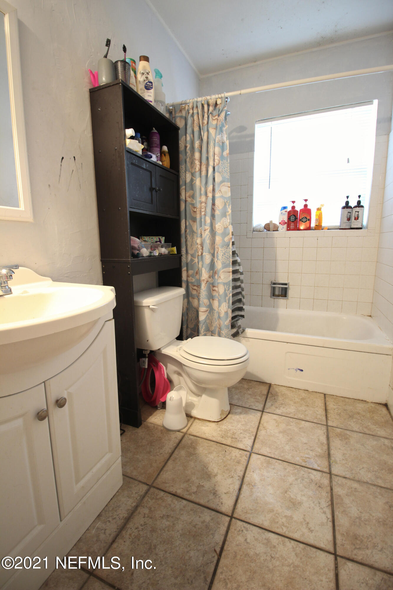 5718 Porsche Road Jacksonville, FL 32244 - Photo 15 of 21 hall bath