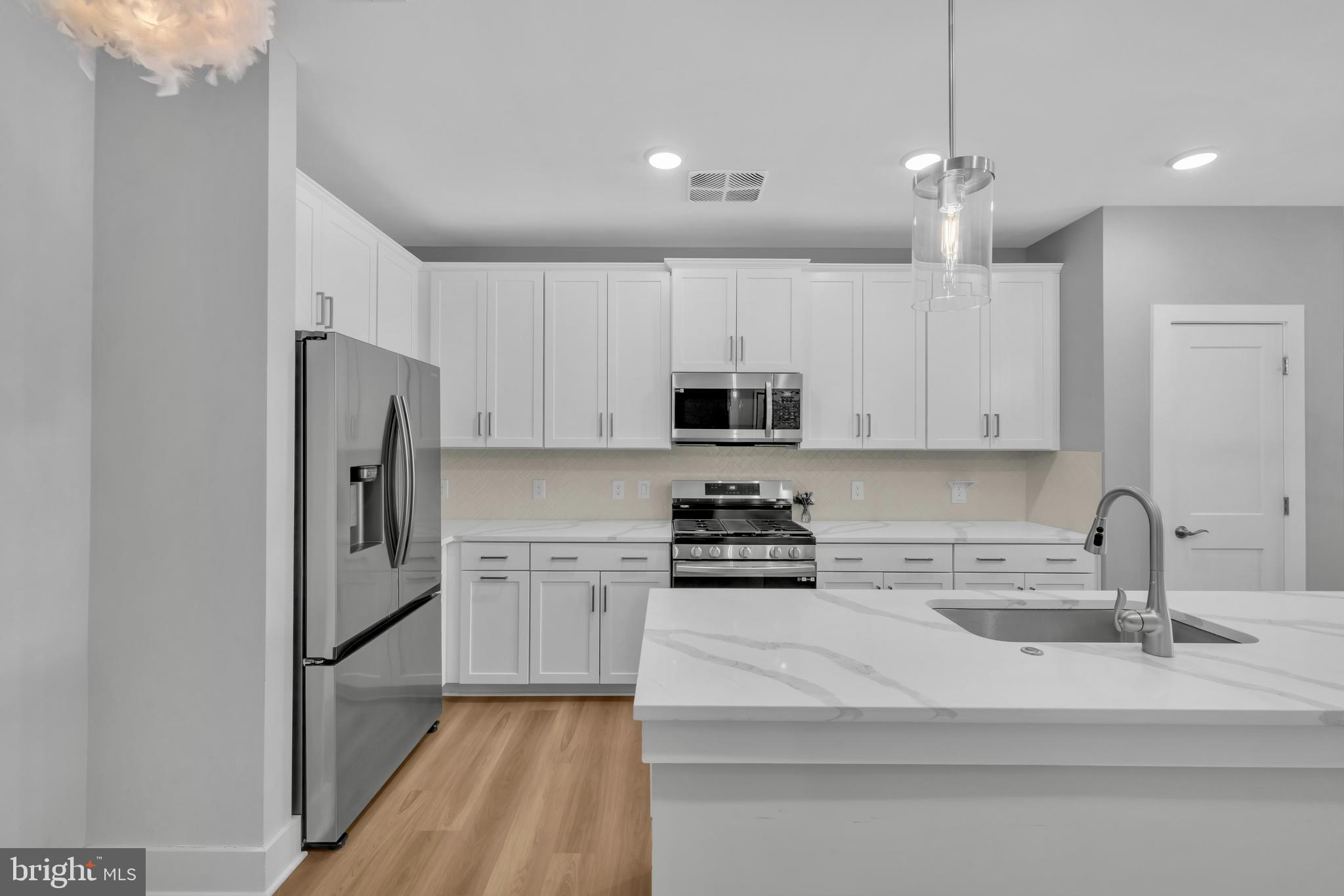 78 Old Mill Bottom Road North, Unit 209 Annapolis, MD 21409 - Photo 4 of 39 Kitchen