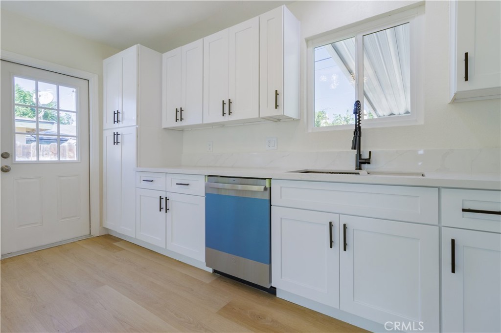 3555 Ross Street Riverside, CA 92503 - Photo 11 of 24 Gallery Image 11