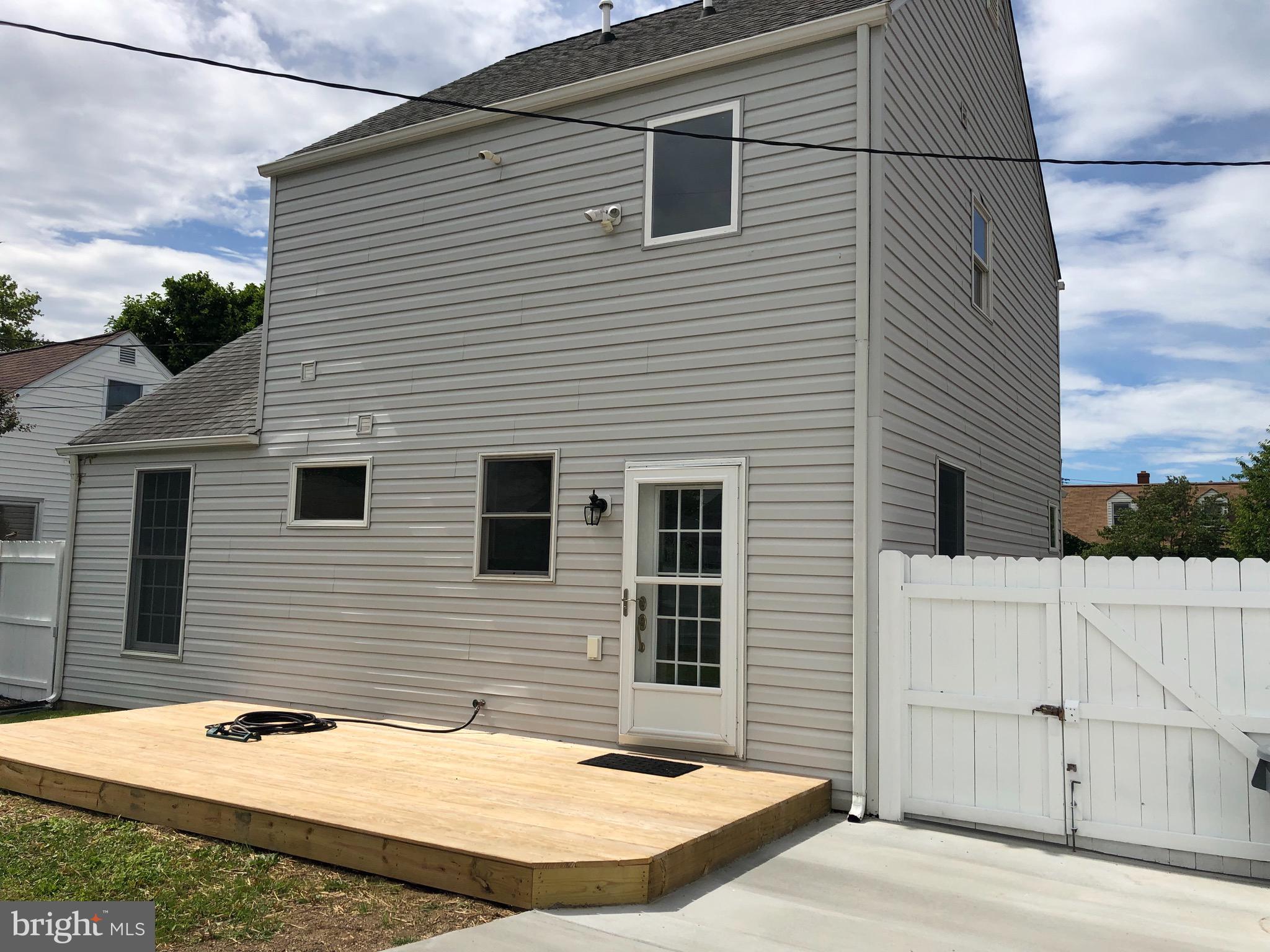 8228 Longpoint Road Baltimore, MD 21222 - Photo 15 of 22