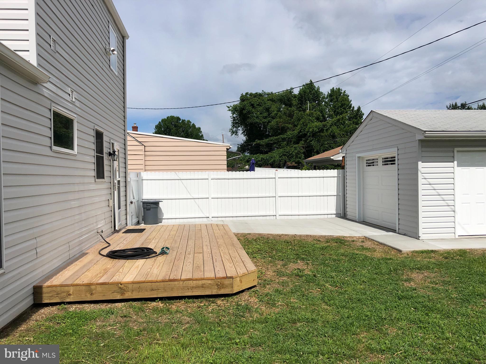 8228 Longpoint Road Baltimore, MD 21222 - Photo 18 of 22