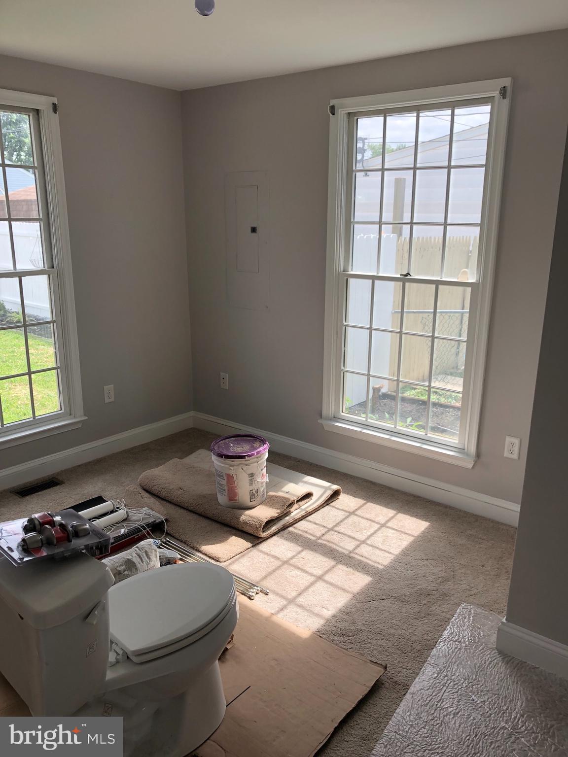 8228 Longpoint Road Baltimore, MD 21222 - Photo 6 of 22