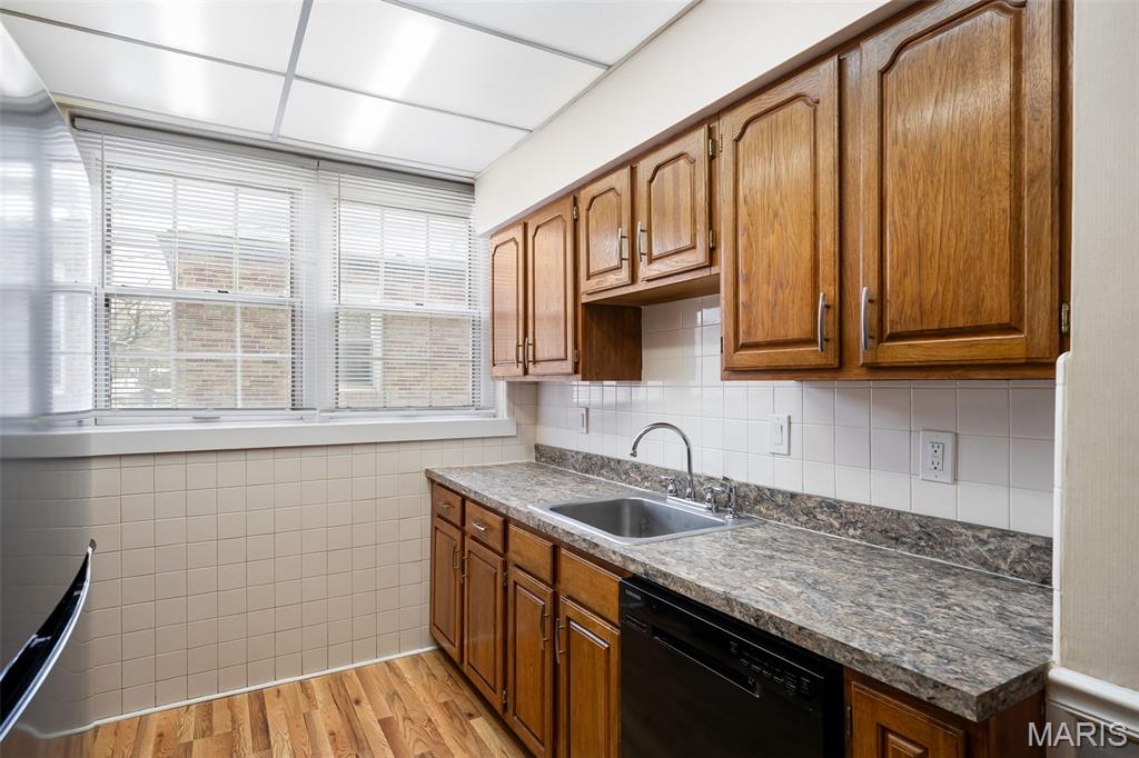 7545 Wellington Way, Unit 2B St. Louis, MO 63105 - Photo 16 of 41