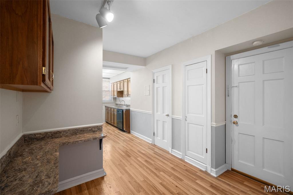 7545 Wellington Way, Unit 2B St. Louis, MO 63105 - Photo 19 of 41