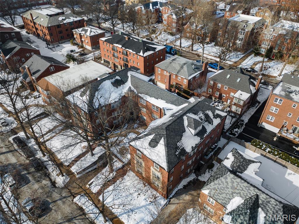 7545 Wellington Way, Unit 2B St. Louis, MO 63105 - Photo 35 of 41