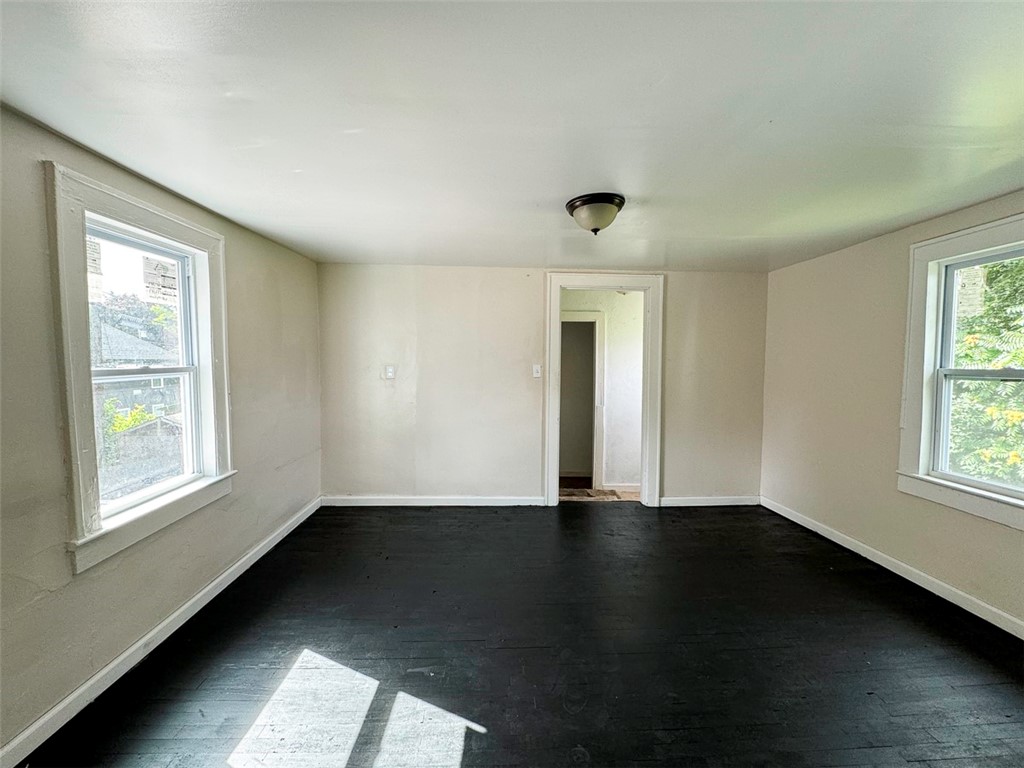 9 Riley Park Rochester, NY 14606 - Photo 17 of 23