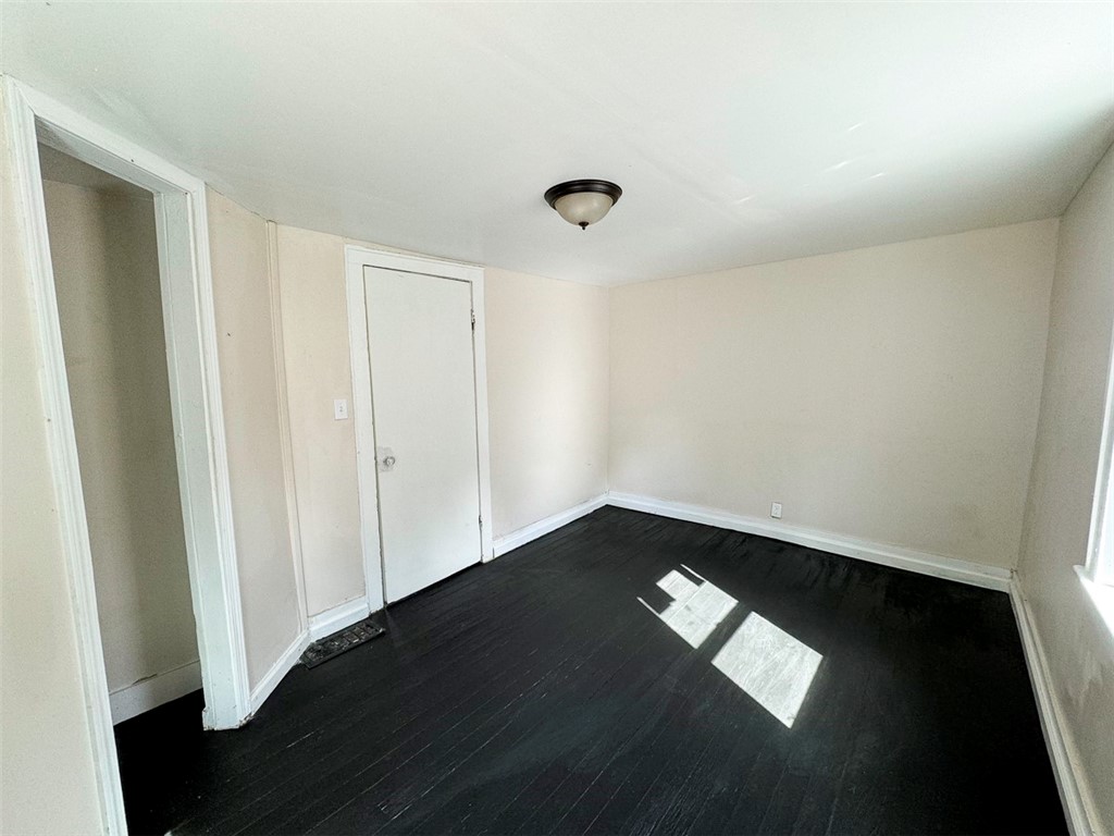 9 Riley Park Rochester, NY 14606 - Photo 21 of 23