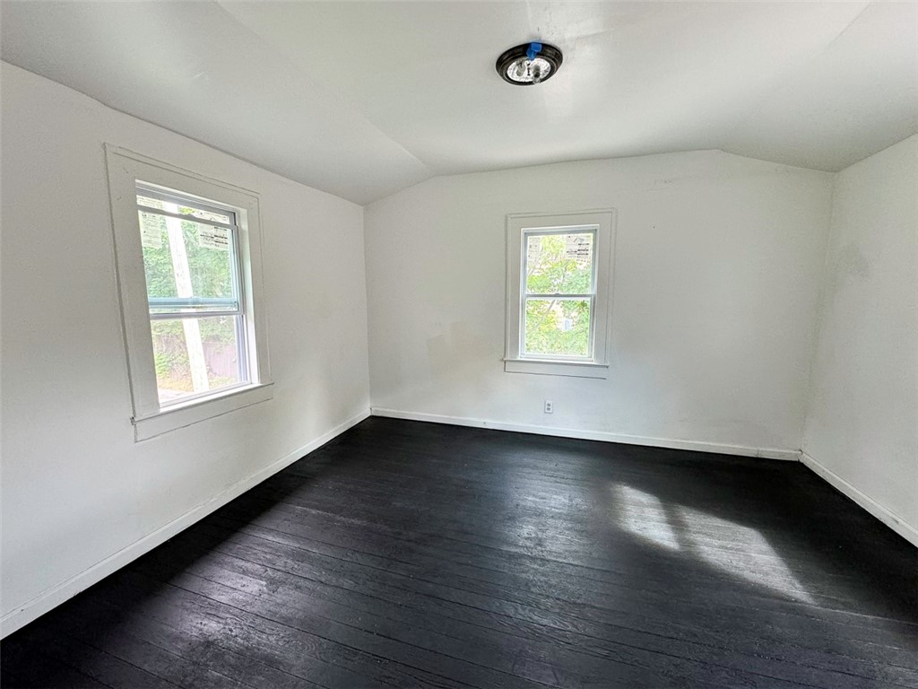 9 Riley Park Rochester, NY 14606 - Photo 22 of 23