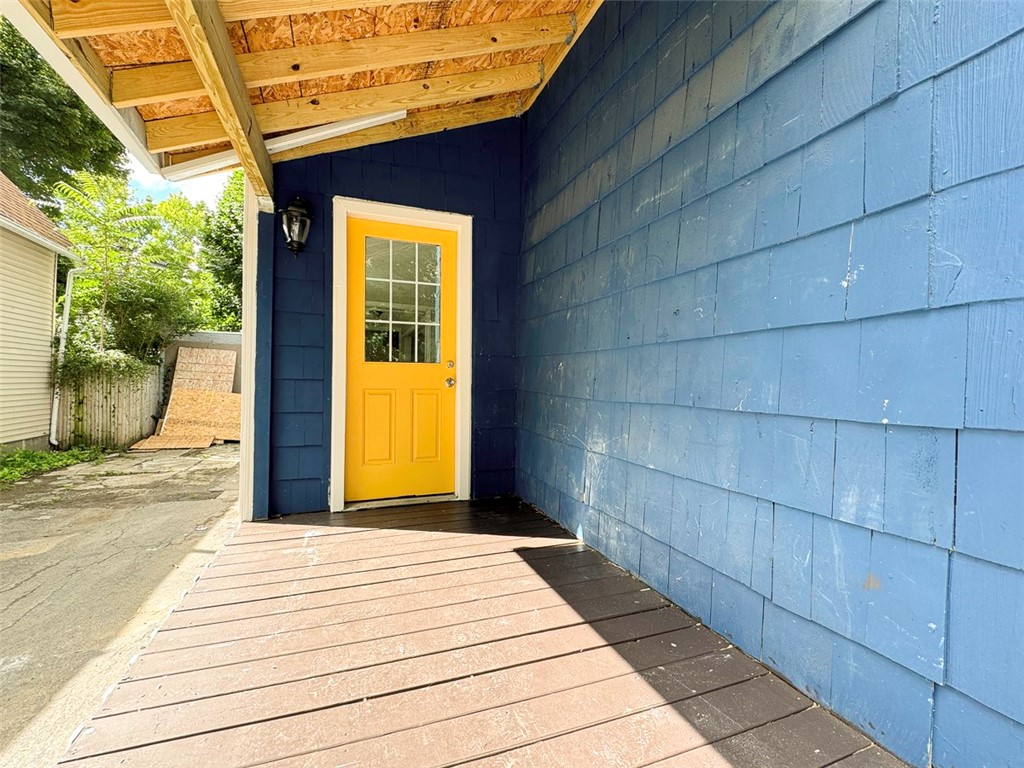 9 Riley Park Rochester, NY 14606 - Photo 4 of 23