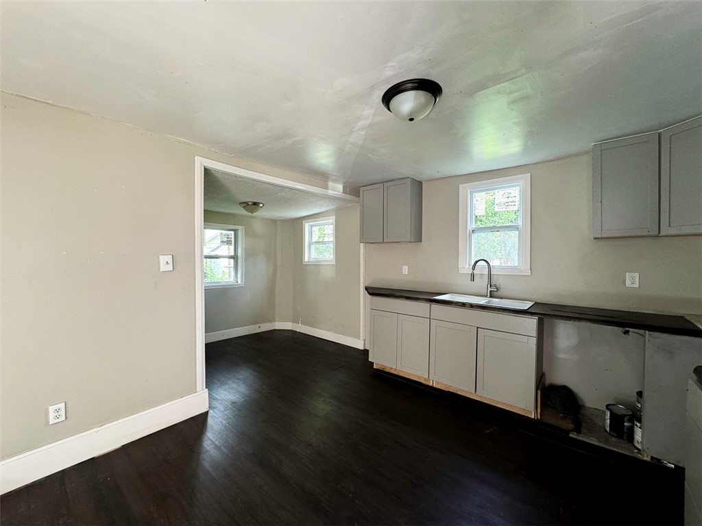 9 Riley Park Rochester, NY 14606 - Photo 10 of 23