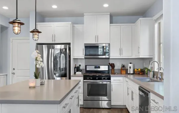$4,195 | 524 Turnstone Lane, Imperial Beach, CA 91932