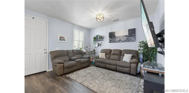 $4,895 | 524 Turnstone Lane, Imperial Beach, CA 91932