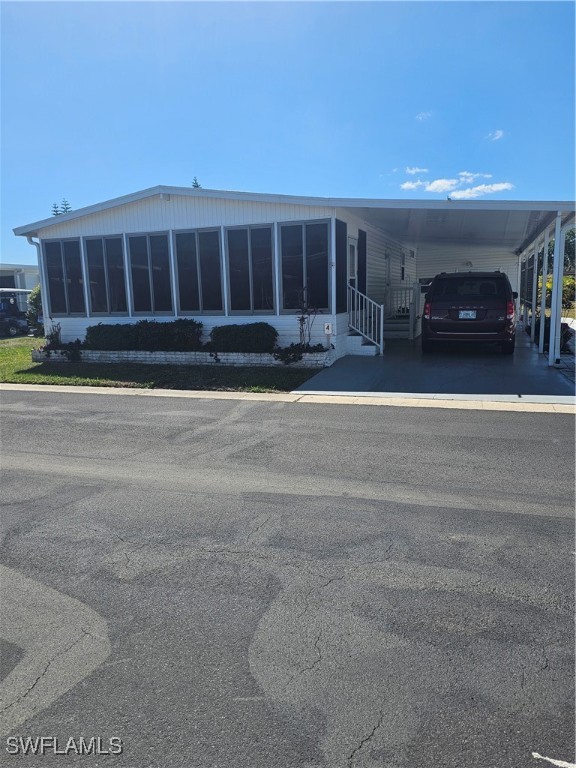 a view of parking area