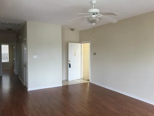 $1,550 | 820 Marina Drive, Unit 304, Slidell, LA 70458