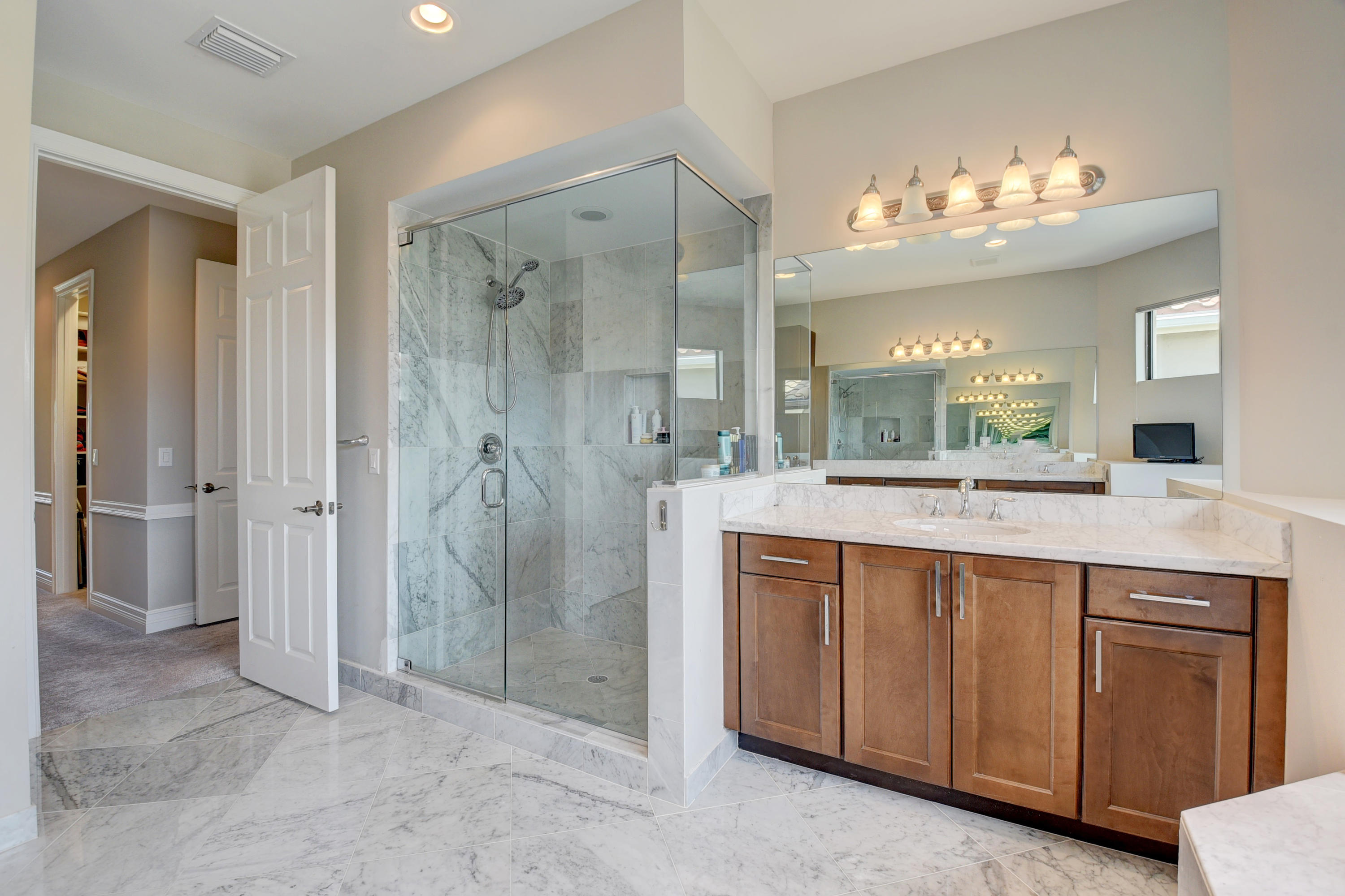16610 Ambassador Bridge Road Delray Beach, FL 33446 - Photo 23 of 44 MASTERBATH