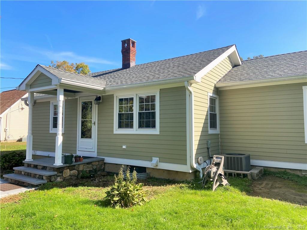 35 Pembroke Road Danbury, CT 06811 - Photo 1 of 1