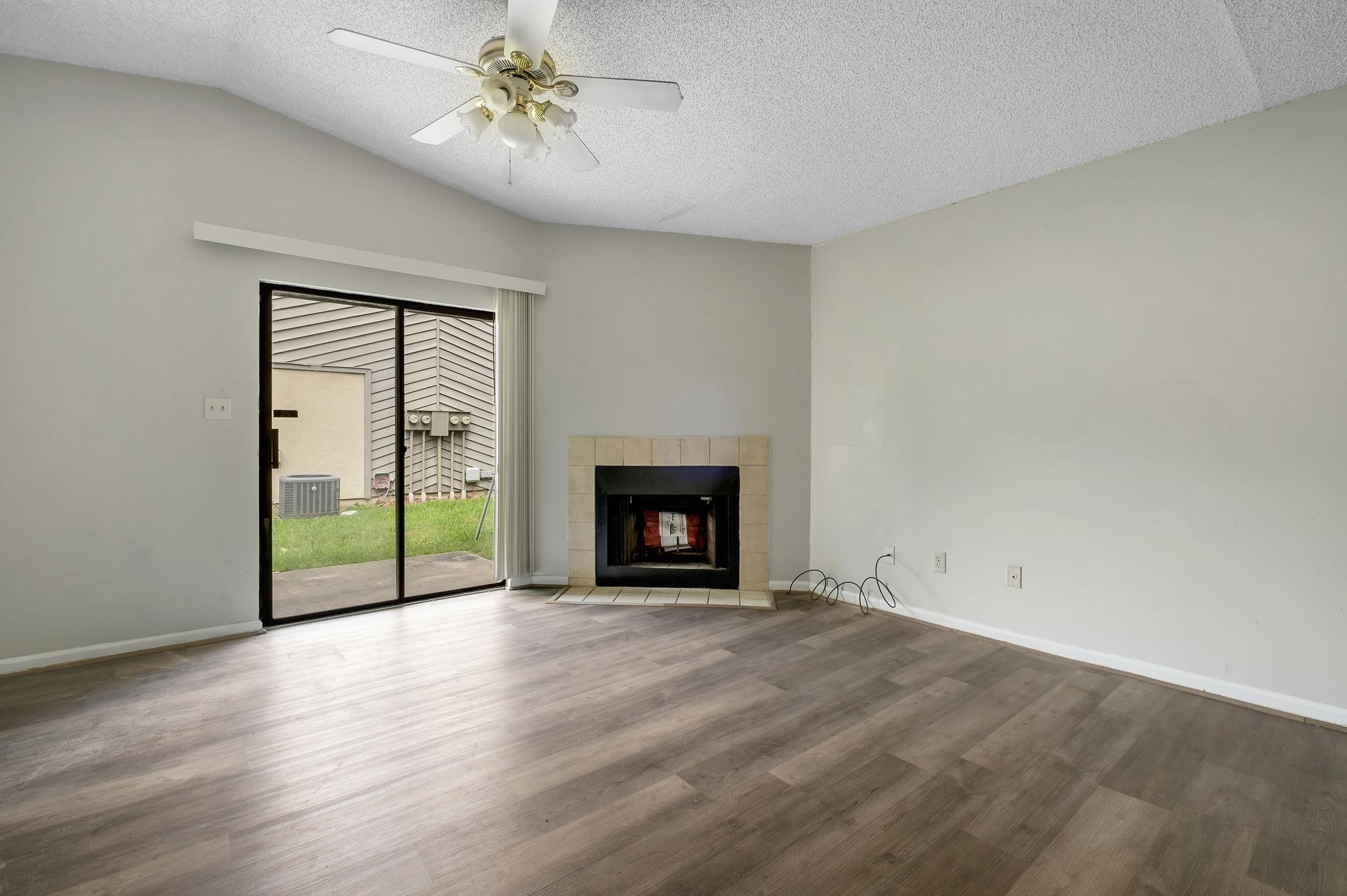 1571 Stone Road, Unit 11B Tallahassee, FL 32303 - Photo 12 of 28
