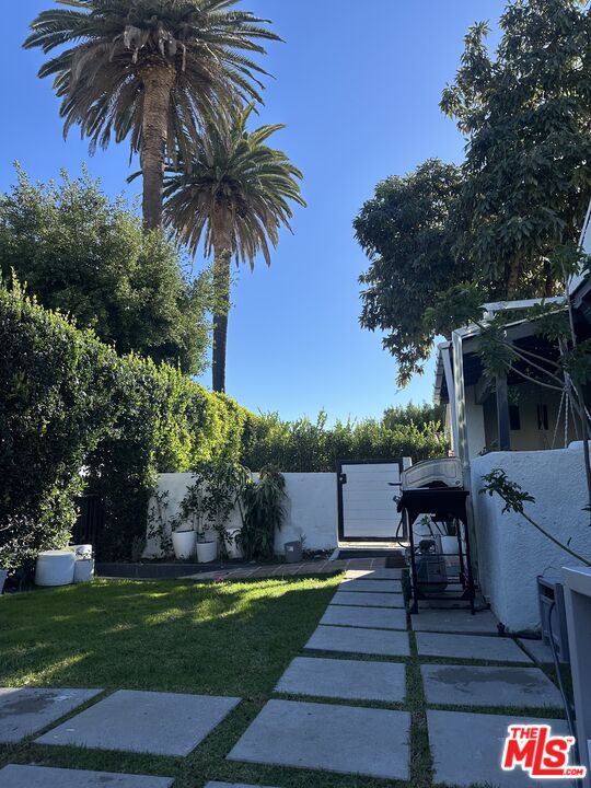 643 North Vista Street Los Angeles, CA 90036 - Photo 42 of 51 a view of a yard and patio