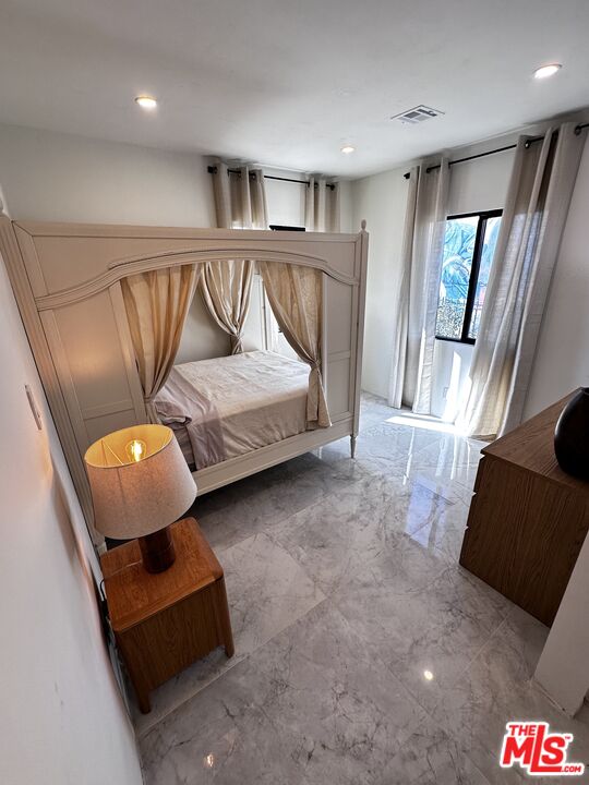 643 North Vista Street Los Angeles, CA 90036 - Photo 10 of 51 a living room with furniture and a couch