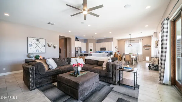 $1,200,000 | 38710 North 15th Avenue, Phoenix, AZ 85086
