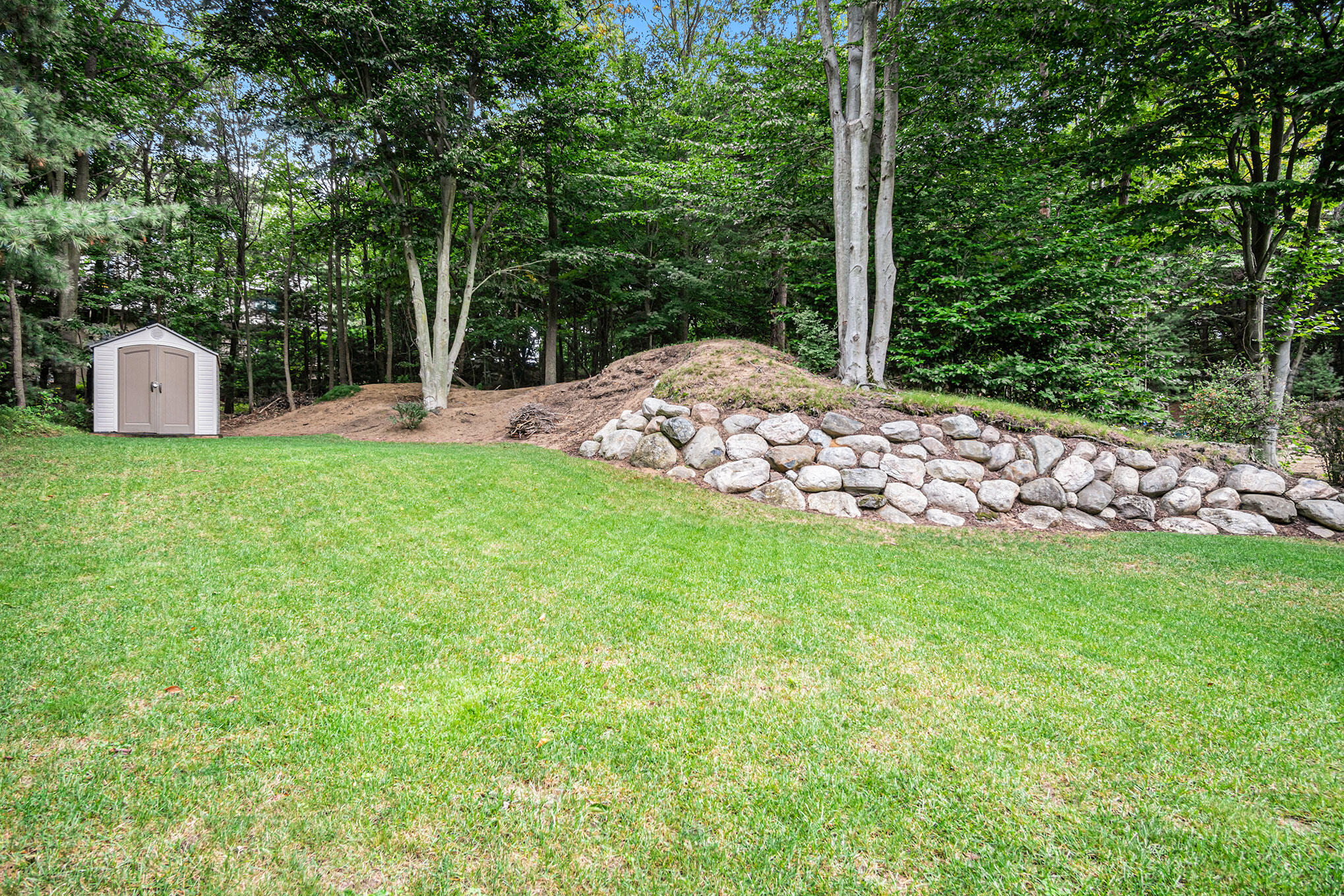18591 Aztec Drive Spring Lake, MI 49456 - Photo 33 of 42 DSC02549