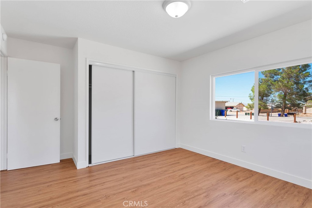 20933 Sioux Road, Unit 2 Apple Valley, CA 92308 - Photo 8 of 17 Gallery Image 8