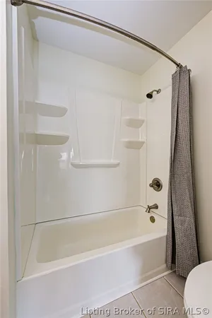 $244,900 | 1 Riverpointe Plaza, Unit 518, Jeffersonville, IN 47130