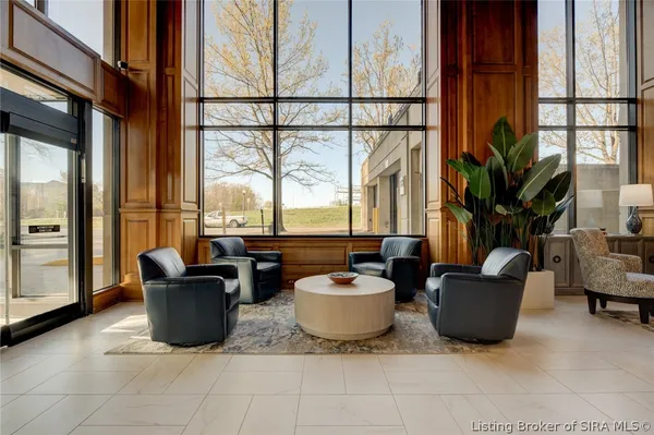 $244,900 | 1 Riverpointe Plaza, Unit 518, Jeffersonville, IN 47130