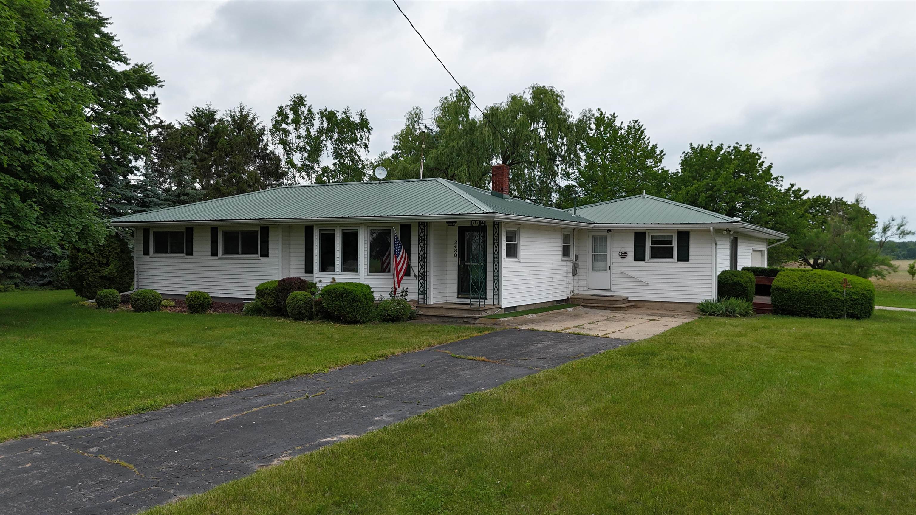 2480 West Baseline Road Mount Pleasant, MI 48858 - Photo 1 of 28
