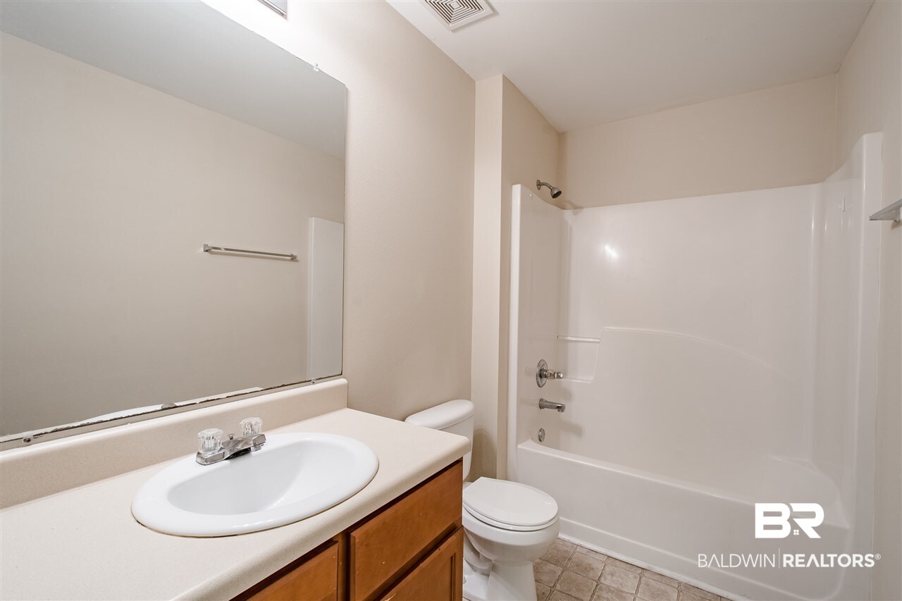 22815 Respite Lane Foley, AL 36535 - Photo 26 of 33 Guest Bathroom