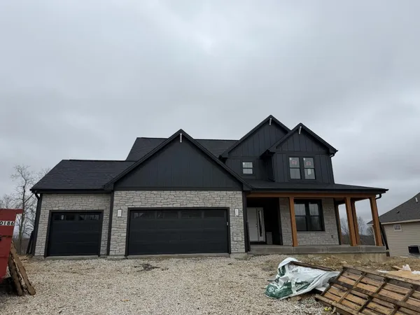 $949,900 | N66-w21485 Sagebrush Drive, Menomonee Falls, WI 53051