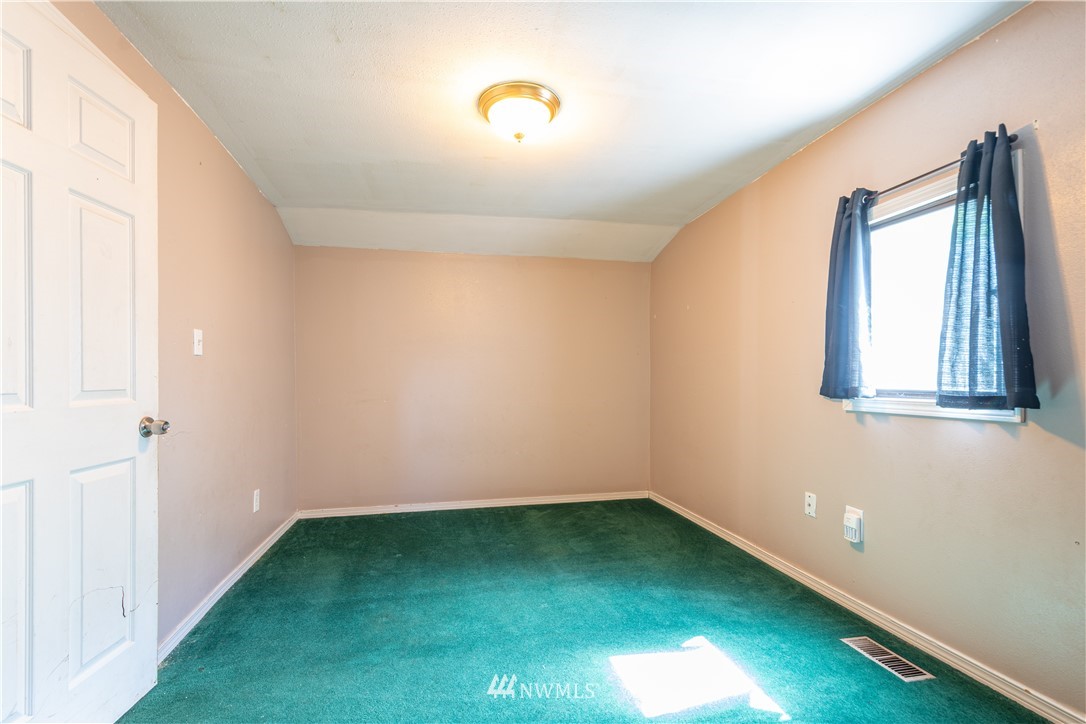 363 Southwest 9th Street Chehalis, WA 98532 - Photo 10 of 17 Gallery Image 10