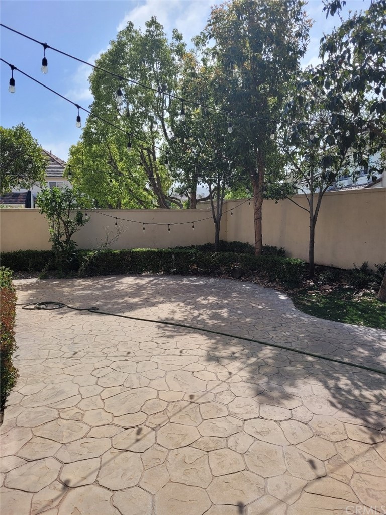 2 Belfort Newport Coast, CA 92657 - Photo 9 of 18 a view of a yard