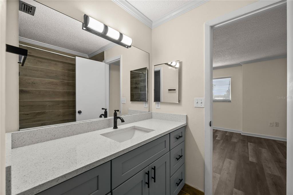 3700 South Beneva Road Sarasota, FL 34232 - Photo 17 of 29