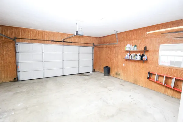 $225,000 | 841 Mosswood Drive, Union City, TN 38261