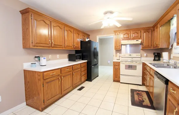 $225,000 | 841 Mosswood Drive, Union City, TN 38261