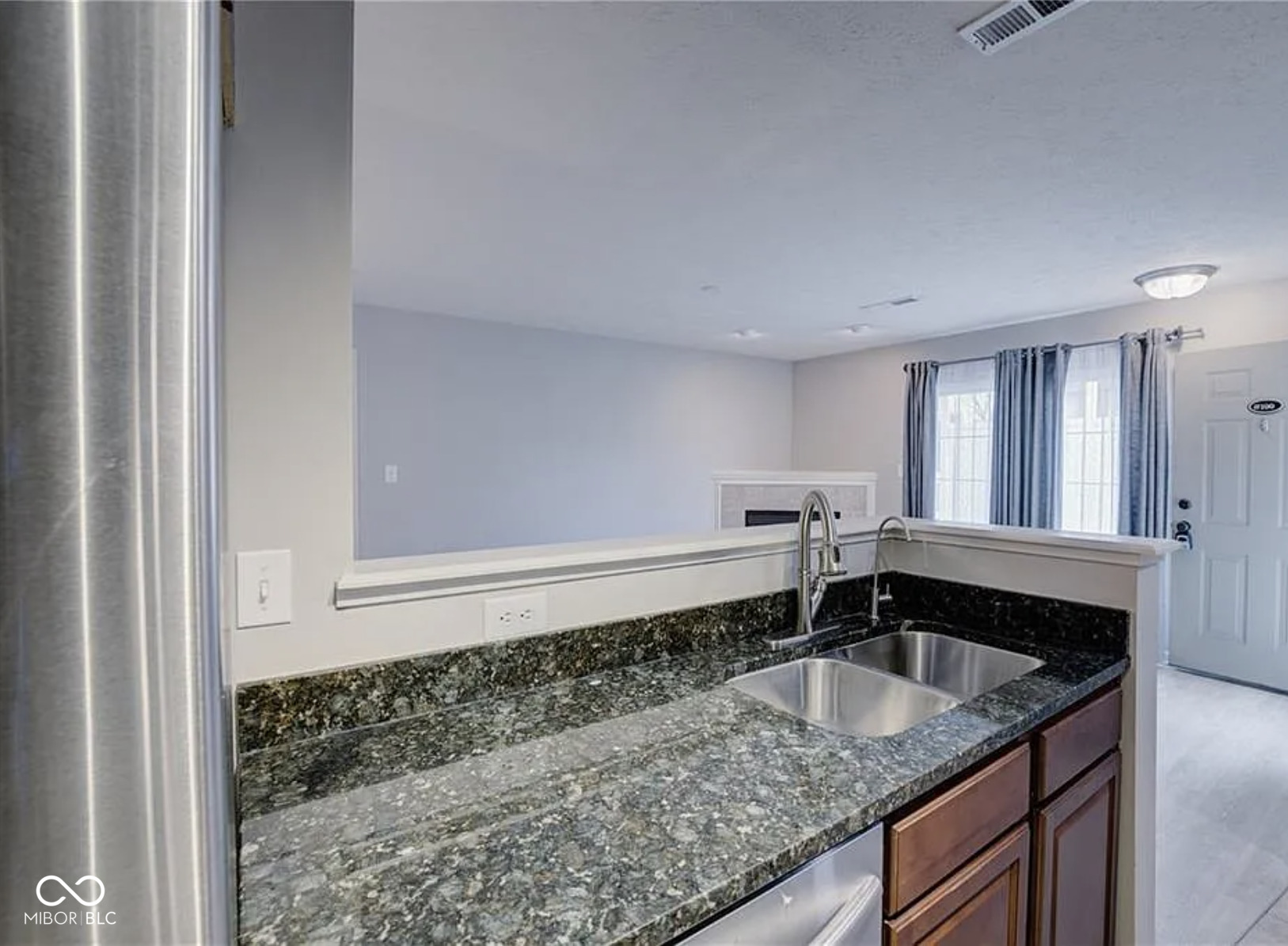 11475 Clay Court, Unit 100 Fishers, IN 46037 - Photo 8 of 31