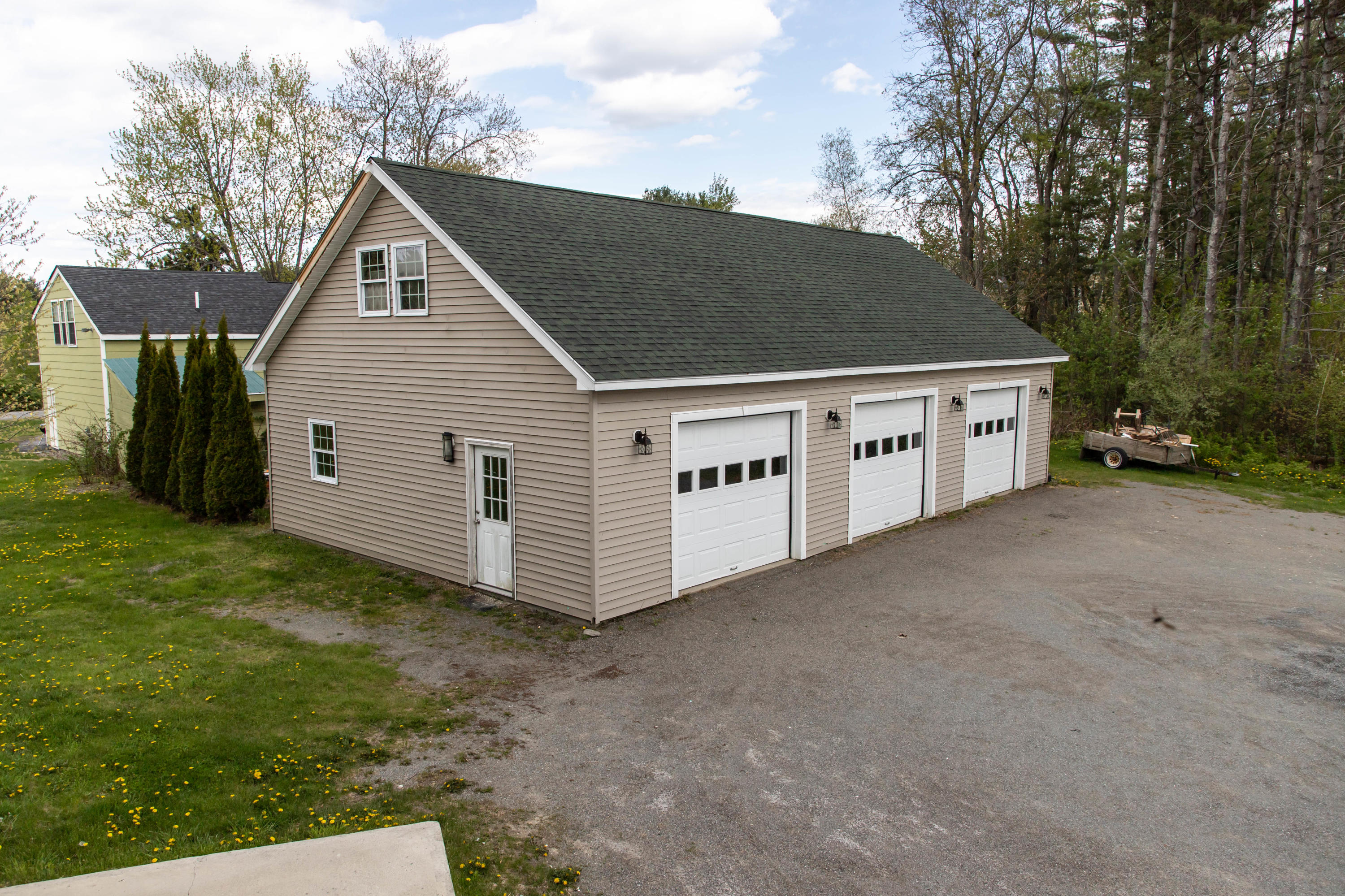 15 Ridgeview Lane Bangor, ME 04401 - Photo 7 of 44 3MackenzieNicolePhotography-7
