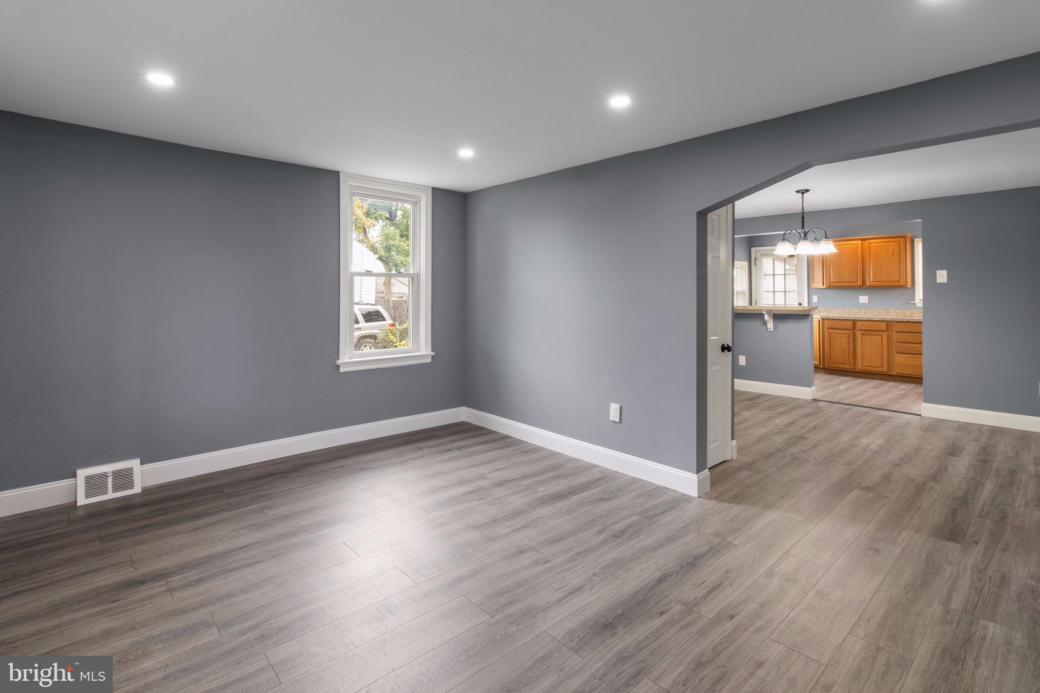 816 Rosa Avenue Croydon, PA 19021 - Photo 2 of 24 Gallery Image 2