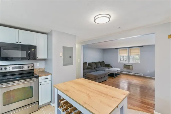 $269,900 | 870 Haverhill Street, Unit 23B, Rowley, MA 01969