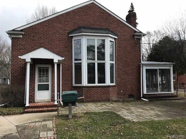 999 Roslyn Road Grosse Pointe Woods, MI 48236 - Photo 17 of 17