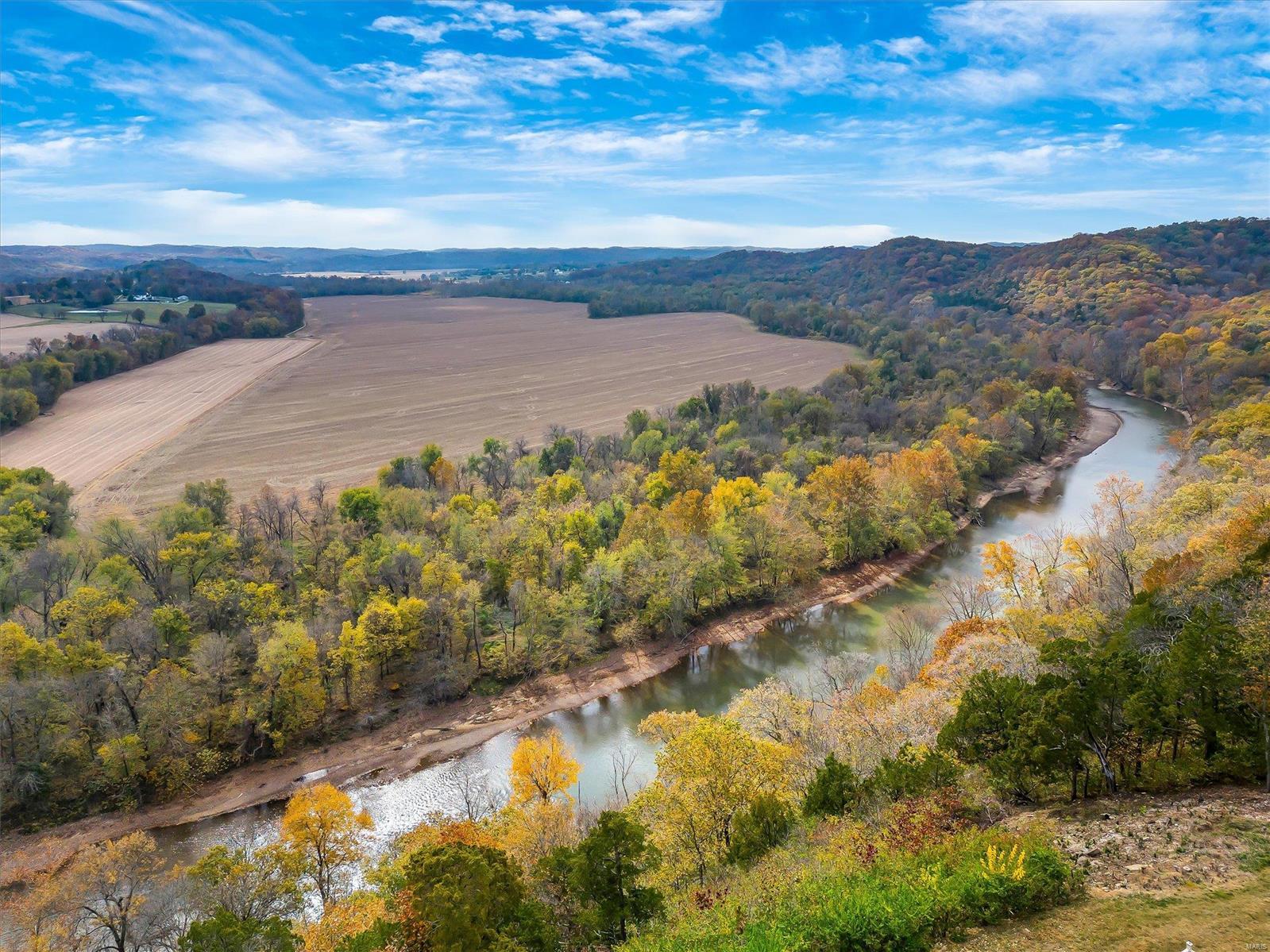 604 Bluffs View Court Eureka, MO 63025 - Photo 5 of 49