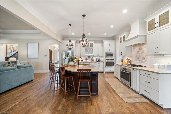 $1,050,000 | 6641 Linville Ridge Drive, Oak Ridge, NC 27310