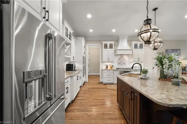 $1,050,000 | 6641 Linville Ridge Drive, Oak Ridge, NC 27310