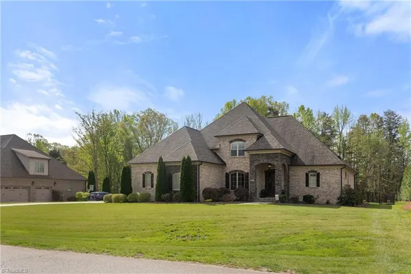 $1,050,000 | 6641 Linville Ridge Drive, Oak Ridge, NC 27310