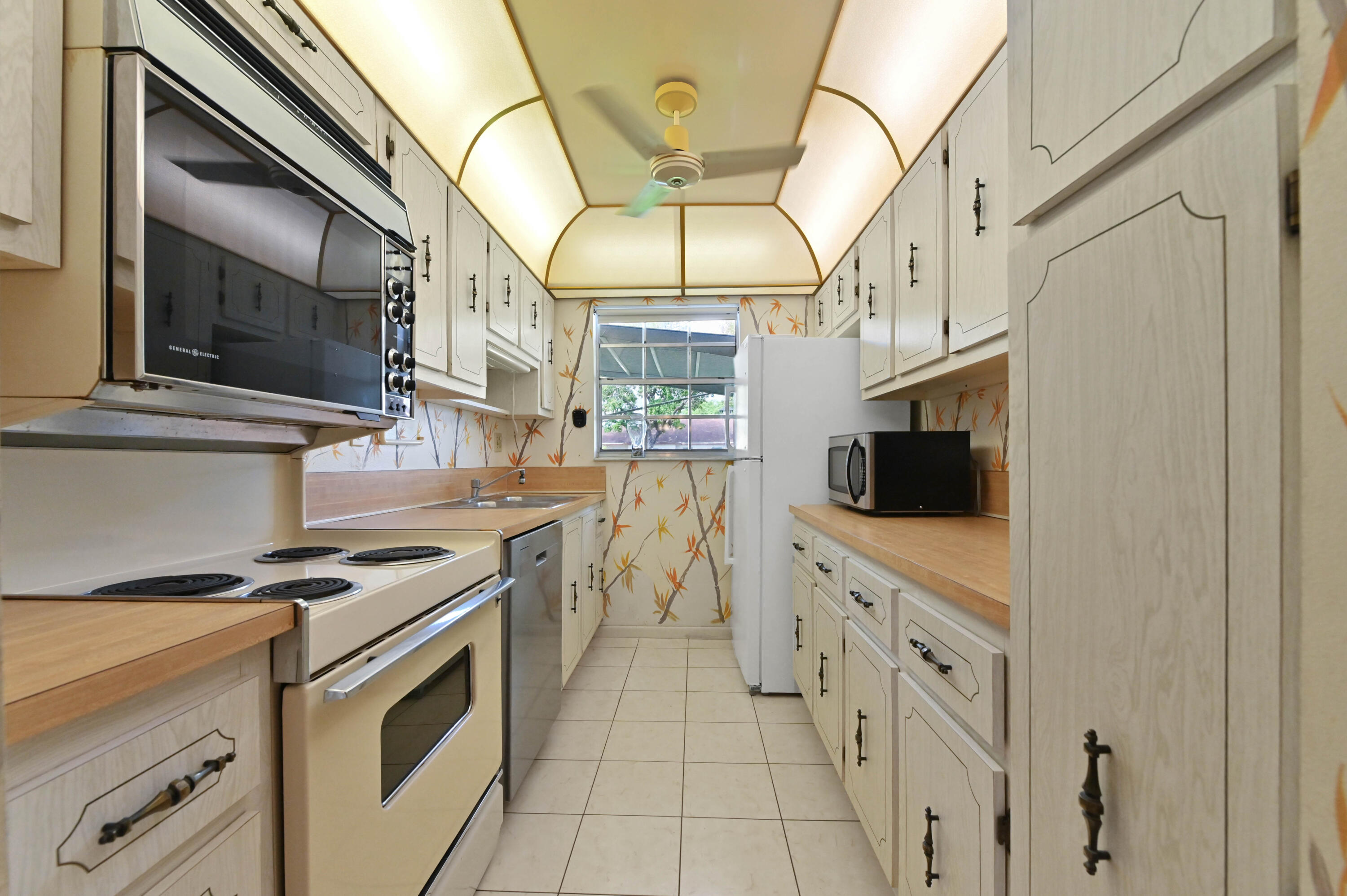 5120 Northwest 3rd Street, Unit C Delray Beach, FL 33445 - Photo 9 of 20 09 Kitchen 01