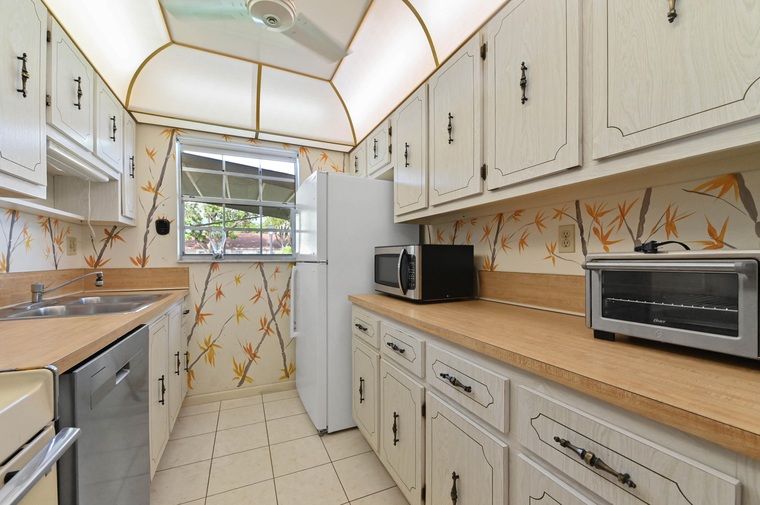 5120 Northwest 3rd Street, Unit C Delray Beach, FL 33445 - Photo 10 of 20 10 Kitchen 02